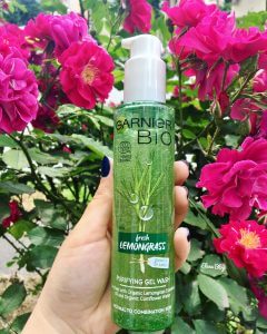 Gel de curățare vegan si bio de la Garnier