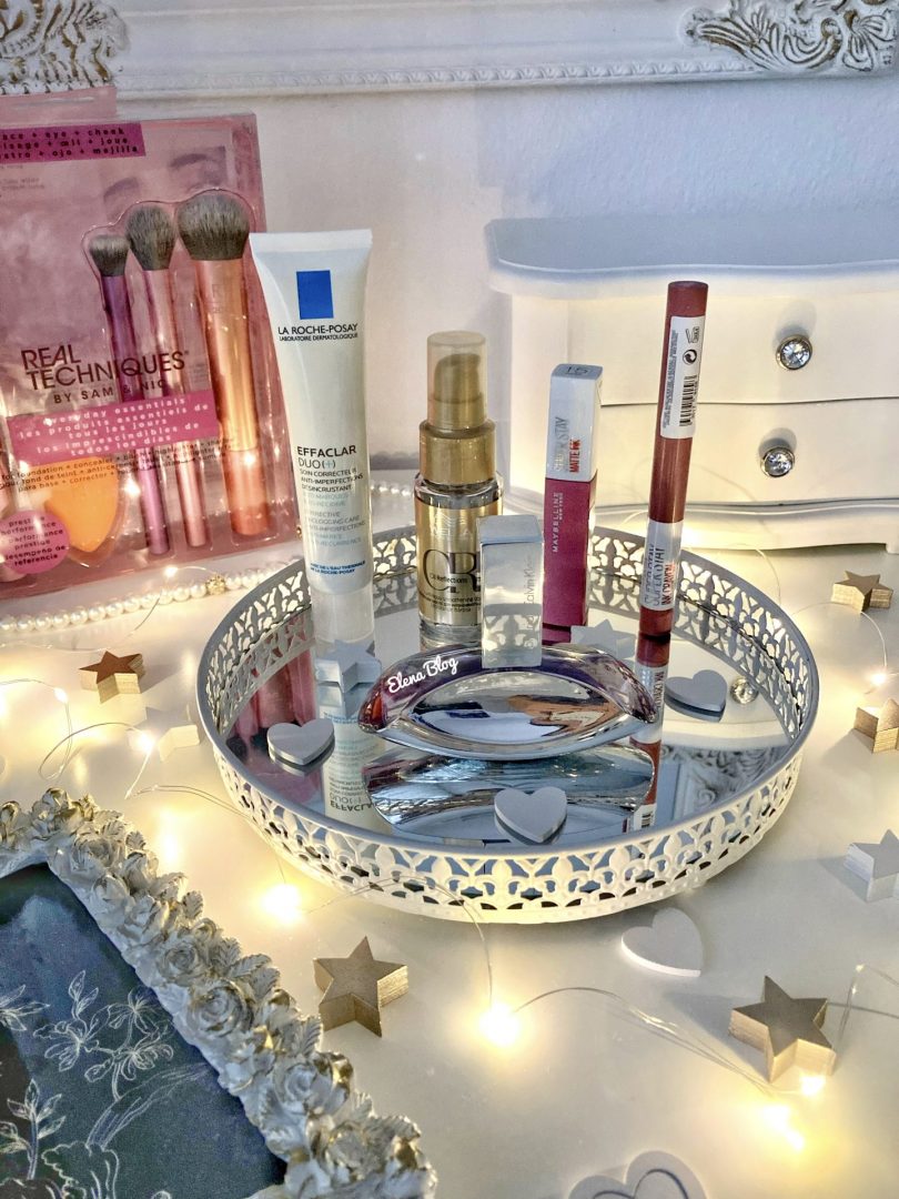 Ce cumpără femeile de Black Friday?